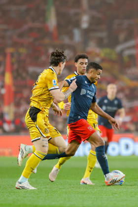 Genoa™s Junior Messias fights for the ball during the Serie A soccer match between Genoa and Udinese at the Luigi Ferraris Stadium in Genoa, Italy - Friday, March 20, 2026. - Soccer .  Copyright: xTanoxPecoraro LaPressex