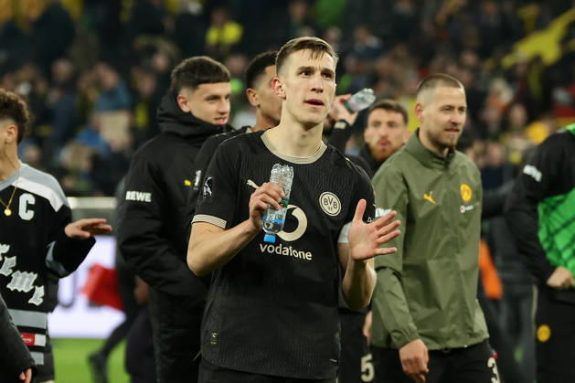 Dortmund, Germany, 21 03 26, Nico Schlotterbeck Borussia Dortmund gestures during the Bundesliga 1 match between Borussia Dortmund Hamburger SV at Signal Iduna Park in Dortmund Photo by Joachim Bywaletz DFB DFL REGULATIONS PROHIBIT ANY USE OF PHOTOGRAPHS AS IMAGE SEQUENCES AND OR QUASI VIDEO Copyright: JoachimxBywaletz xJB-Sportfoto
