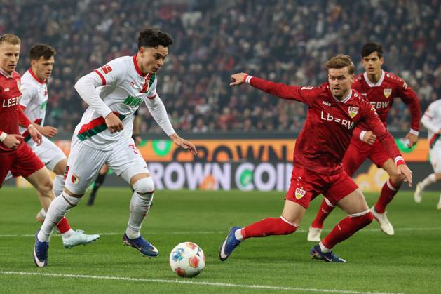 in duel, action, with Fabian Rieder 32 FC Augsburg , Maximilian Mittelstaedt 7 VfB Stuttgart , FC Augsburg vs VfB Stuttgart, Soccer, 1 Bundesliga, 27 Matchday, 22 03 2026 DFB regulations prohibit any use of photographs as image sequences and or quasi video Augsburg Bayern Germany Copyright: xkolbert-press ChristianxKolbertx
