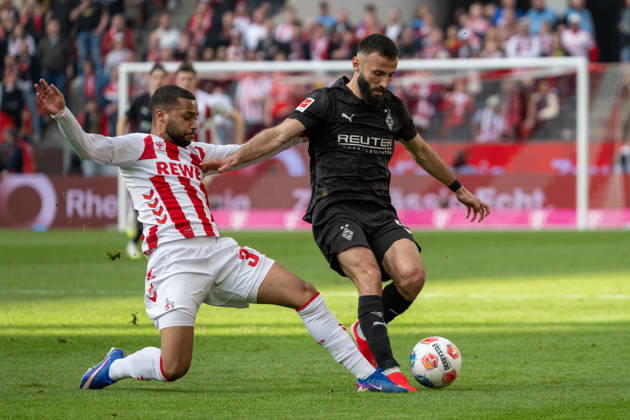 Duel between Linton Maina 1 FC Koeln, 37 and Franck Honorat Borussia Moenchengladbach, 09 1 FC Koeln vs Borussia Moenchengladbach, Football, 1 Bundesliga, 27 Matchday, Season 2025 2026, 21 03 2026 DFL DFB Regulations prohibit any use of Photographs as image sequences and or Quasivideo 1 FC Koeln vs Borussia Moenchengladbach, Football, 1 Bundesliga, 27 Matchday, Season 2025 2026, 21 03 2026 Koeln Copyright: xEibner-Pressefoto ThomasxHaeslerx EP_THR