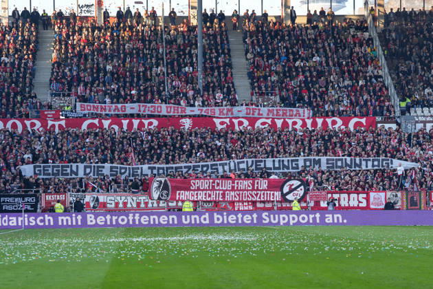 Banner of the fans and Ultras in the stands, Banner for fan-friendly kick-off times , Germany, Football, 1 Bundesliga, 27 Matchday, 2025 2026, FC St Pauli vs SC Freiburg, 22 03 2026, Millerntor Stadion, Hamburg, Germany DFL REGULATIONS PROHIBIT ANY USE OF PHOTOGRAPHS AS IMAGE SEQUENCES AND OR QUASI VIDEO Hamburg Millerntor Stadion Hamburg Germany Copyright: xArnexAmbergx