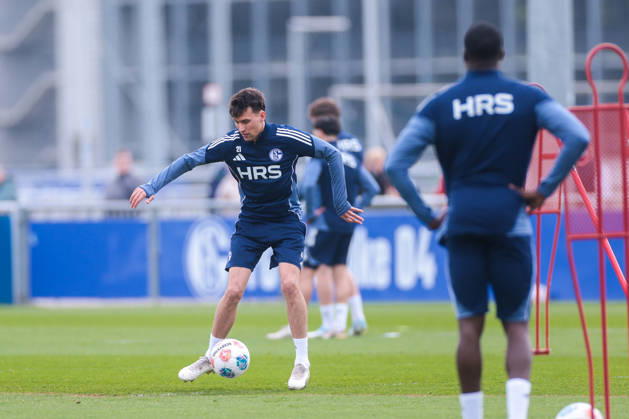 24 03 2026, Football, Training of FC Schalke 04 Dejan Ljubicic FC Schalke 04 Gelsenkirchen Training ground FC Schalke 04 NRW Germany xRHR PHOTO YYx Copyright: RHR-FOTOx RHR-FOTO YY