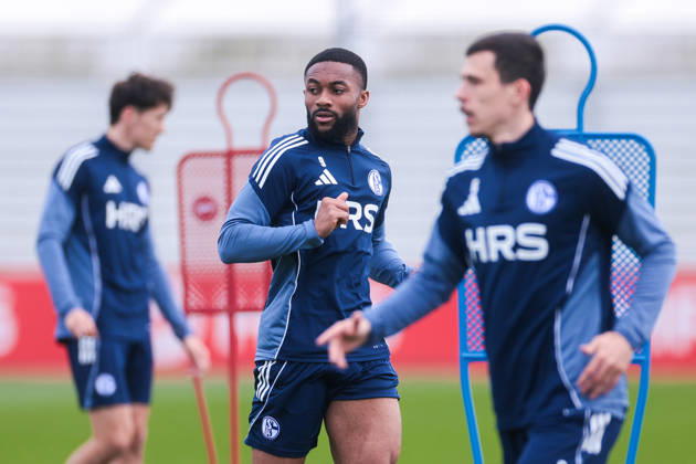 24 03 2026, Football, Training of FC Schalke 04 Moussa Sylla FC Schalke 04 Gelsenkirchen Training ground FC Schalke 04 NRW Germany xRHR PHOTO YYx Copyright: RHR-FOTOx RHR-FOTO YY