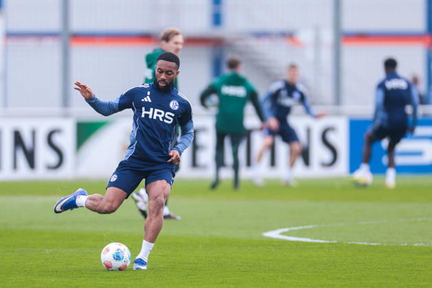 24 03 2026, Football, Training of FC Schalke 04 Moussa Sylla FC Schalke 04 Gelsenkirchen Training ground FC Schalke 04 NRW Germany xRHR PHOTO YYx Copyright: RHR-FOTOx RHR-FOTO YY
