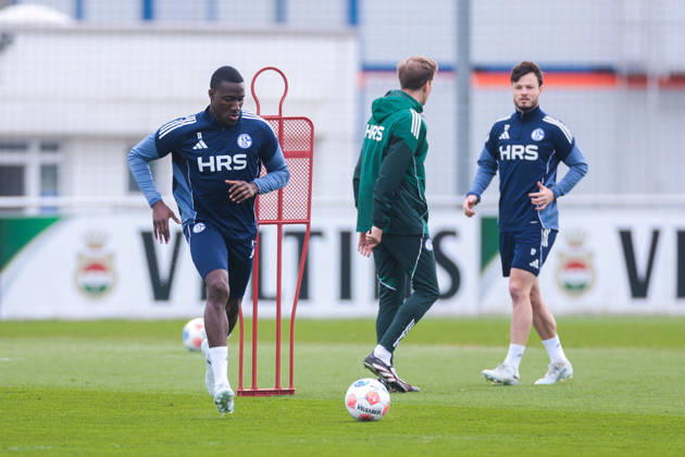 24 03 2026, Football, Training of FC Schalke 04 Bryan Lasme FC Schalke 04 Gelsenkirchen Training ground FC Schalke 04 NRW Germany xRHR PHOTO YYx Copyright: RHR-FOTOx RHR-FOTO YY