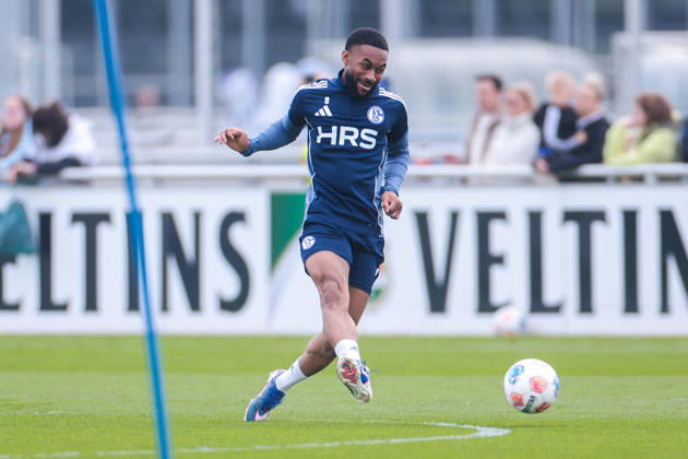 24 03 2026, Football, Training of FC Schalke 04 Moussa Sylla FC Schalke 04 Gelsenkirchen Training ground FC Schalke 04 NRW Germany xRHR PHOTO YYx Copyright: RHR-FOTOx RHR-FOTO YY