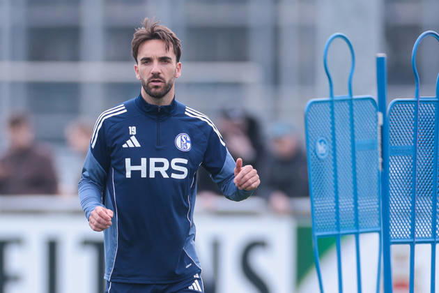 24 03 2026, Football, Training of FC Schalke 04 Kenan Karaman FC Schalke 04 Gelsenkirchen Training ground FC Schalke 04 NRW Germany xRHR PHOTO YYx Copyright: RHR-FOTOx RHR-FOTO YY