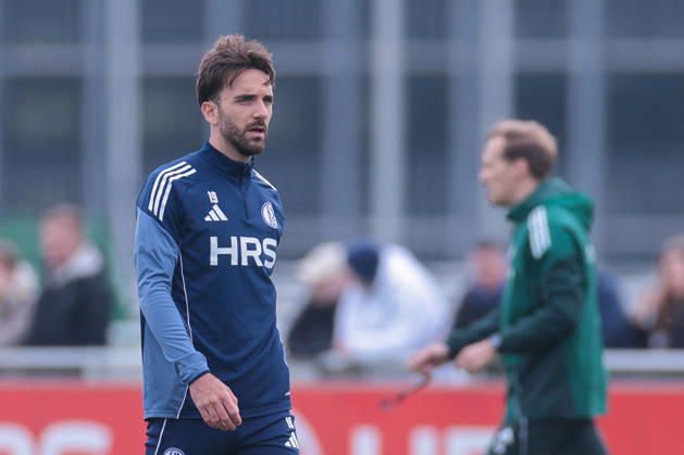 24 03 2026, Football, Training of FC Schalke 04 Kenan Karaman FC Schalke 04 Gelsenkirchen Training ground FC Schalke 04 NRW Germany xRHR PHOTO YYx Copyright: RHR-FOTOx RHR-FOTO YY