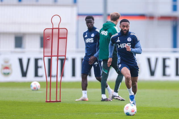 24 03 2026, Football, Training of FC Schalke 04 Moussa Sylla FC Schalke 04 Gelsenkirchen Training ground FC Schalke 04 NRW Germany xRHR PHOTO YYx Copyright: RHR-FOTOx RHR-FOTO YY