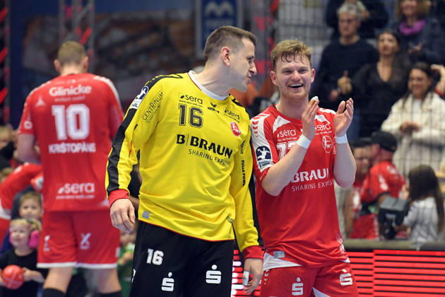 Cheering, joy after the victory Nebojsa Simic Goalkeeper MT Melsungen 16 and Timo Kastening MT Melsungen 73 R , GER, MT Melsungen THW Kiel, Handball, 1 Bundesliga, Matchday 26, Season 2025 2026, 27 03 2026, GER, MT Melsungen THW Kiel, Handball, 1 Bundesliga, Matchday 26, Season 2025 2026, 27 03 2026 Kassel Copyright: xEibner-Pressefotox xRolandxSippex EP_RSL