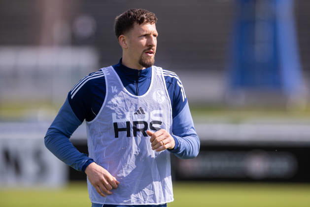 01 04 2026, Soccer, Training of FC Schalke 04 Janik Bachmann FC Schalke 04 Gelsenkirchen Training ground FC Schalke 04 NRW Germany xRHR PHOTO YYx Copyright: RHR-FOTOx RHR-FOTO YY