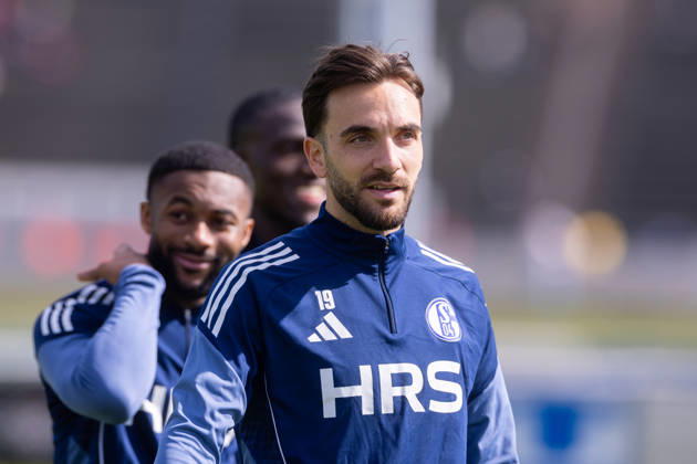 01 04 2026, Football, Training of FC Schalke 04 Kenan Karaman FC Schalke 04 Gelsenkirchen Training ground FC Schalke 04 NRW Germany xRHR PHOTO YYx Copyright: RHR-FOTOx RHR-FOTO YY