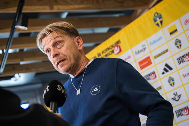 260401 Head coach Tony Gustavsson of the Swedish women s national football team at a press conference on April 1, 2026 in Stockholm Photo Jonathan Näckstrand BILDBYRAN COP 94 JN0260 fotboll football soccer fotball vm kval kval fifa womens world cup qualifier qualifier presskonferens press conference sverige sweden dam bbeng Copyright: JONATHANxNÄCKSTRAND BB260401JN014