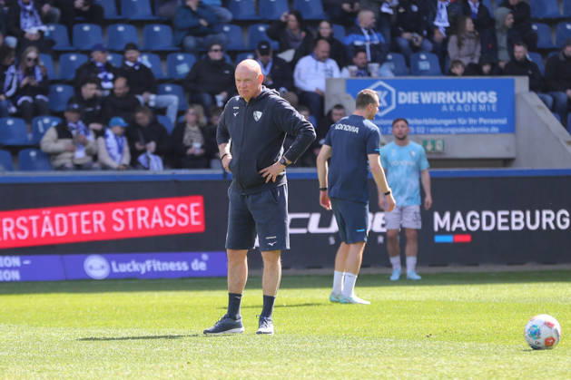 04 04 2026, xgox, Soccer 2 Bundesliga, 1 FC Magdeburg VfL Bochum emspor, v l Uwe Roesler Rösler, Bochum, Coach DFL DFB REGULATIONS PROHIBIT ANY USE OF PHOTOGRAPHS as IMAGE SEQUENCES and or QUASI VIDEO Magdeburg