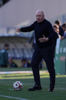 Frosinone s head coach Massimiliano Alvini during the Serie BKT soccer match between Frosinone and Padova at the Frosinone Benito Stirpe stadium, Italy - Sunday, April 5, 2026 - Soccer ( Photo by Alfredo Falcone LaPresse )  Copyright: xAlfredoxFalcone LaPressex