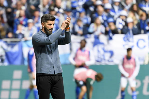 Coach Miron Muslic FC Schalke gestures during the 2 Bundesliga match between FC Schalke 04 and Karlsruher SC, Veltins Arena on April 05, 2026 in Gelsenkirchen, Germany Photo by Max Maiwald DeFodi Images Trainer Miron Muslic FC Schalke gestures during the 2 Bundesliga match between FC Schalke 04 and Karlsruher SC at Veltins Arena on April 5, 2026 in Gelsenkirchen, Germany Photo by Max Maiwald DeFodi Images Photo by Max Maiwald DeFodi Images