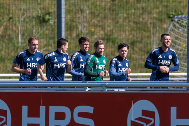 08 04 2026, Football, Training of FC Schalke 04 f l Timo Becker FC Schalke 04 , Ron Schallenberg FC Schalke 04 , Dejan Ljubicic FC Schalke 04 , Rehab coach Marc Thum FC Schalke 04 , Soufiane El Faouzi FC Schalke 04 , Hasan Kurucay FC Schalke 04 train individually Gelsenkirchen training ground FC Schalke 04 NRW Germany xRHR PHOTO YYx Copyright: RHR-FOTOx RHR-FOTO YY