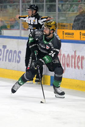Cole Fonstad Bietigheim Steelers, 24 on the puck Bietigheim Steelers vs EC Kassel Huskies, Ice Hockey, DEL 2, PlayOff Game 4, Season 2025 2026, 08 04 2026 Bietigheim Steelers vs EC Kassel Huskies, Ice Hockey, DEL 2, PlayOff Game 4, Season 2025 2026, 08 04 2026 Bietigheim Copyright: xEibner-Pressefotox EP_TBR