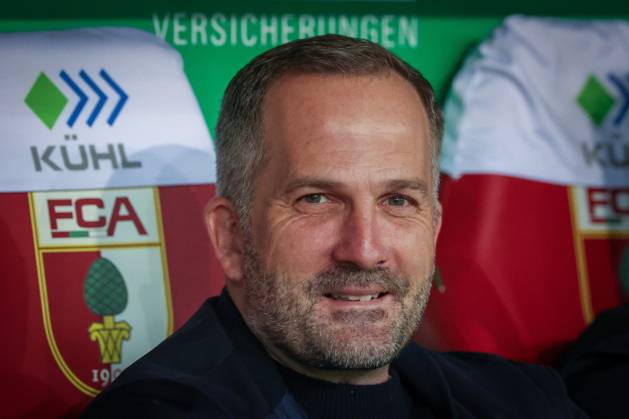 Head Coach Manuel Baum FC Augsburg , FC Augsburg vs TSG 1899 Hoffenheim, Football, Men, Bundesliga, Season 2025 2026, Second round, 29 Matchday, 10 04 2026 DFB regulations prohibit any use of photographs as image sequences and or quasi video Augsburg Bayern Germany Copyright: xkolbert-press MartinxAgüerax