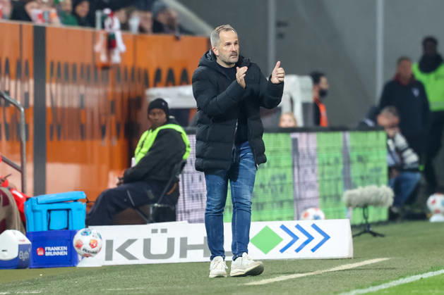Manuel Baum FC Augsburg, Head Coach , GER, FC Augsburg vs TSG 1899 Hoffenheim, Football, Bundesliga, Matchday 29, Season 2025 2026, 10 04 2026, DFL DFB REGULATIONS PROHIBIT ANY USE OF PHOTOGRAPHS as IMAGE SEQUENCES and or QUASI VIDEO, GER, FC Augsburg vs TSG 1899 Hoffenheim, Football, Bundesliga, Matchday 29, Season 2025 2026, 10 04 2026 Augsburg Copyright: xEibner-Pressefoto JennixMaulx EP_JML