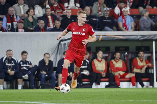 Philipp Lienhart SC Freiburg, 03 on the ball , Germany, Football, UEFA Europa League, Quarterfinals, 2025 2026, SC Freiburg vs Celta Vigo, 09 04 2026, Freiburg im Breisgau Europa Park Stadion Stadion am Deutschland Copyright: xGrantxHubbsx