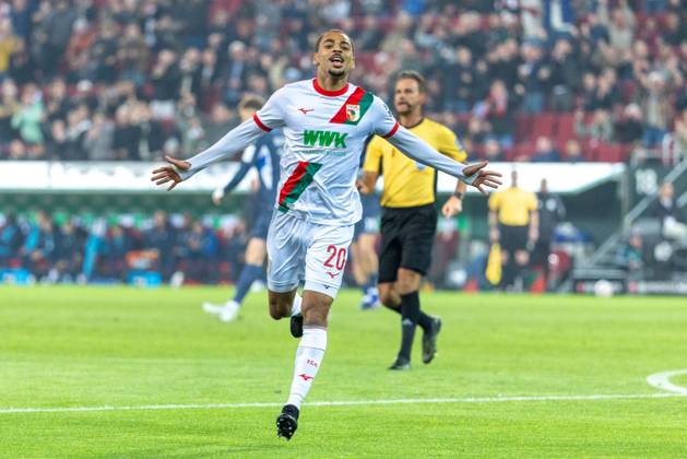 Goal celebration, cheers after his goal to 1 0 by Alexis Claude Maurice FC Augsburg , FC Augsburg vs VfB Stuttgart, Soccer, 1 Bundesliga, 27 Matchday, 22 03 2026 DFB regulations prohibit any use of photographs as image sequences and or quasi video Copyright: xkolbert-press PeterxFastlx
