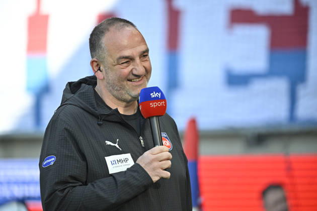 before the match Coach Frank Schmidt 1 FC Heidenheim 1846 FCH Portrait in interview Microphone Micro Logo SKY 1 FC Heidenheim 1846 FCH vs 1 FC Union Berlin FCU 11 04 2026 DFL REGULATIONS PROHIBIT ANY USE OF PHOTOGRAPHS AS IMAGE SEQUENCES AND OR QUASI VIDEO 1 FC Heidenheim 1846 FCH vs 1 FC Union Berlin FCU