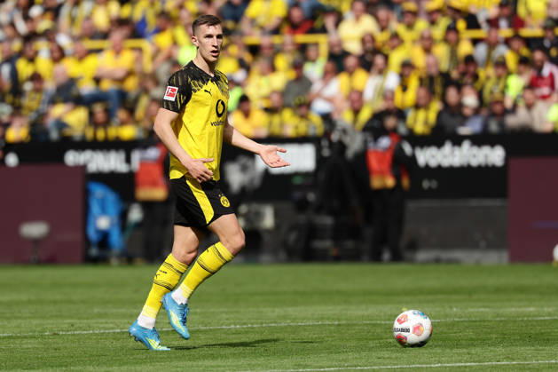 Dortmund, Germany, 11 04 26, Nico Schlotterbeck Borussia Dortmund on the ball during the Bundesliga 1 match between Borussia Dortmund Bayer 04 Leverkusen at Signal Iduna Park in Dortmund Photo by Joachim Bywaletz DFB DFL REGULATIONS PROHIBIT ANY USE OF PHOTOGRAPHS AS IMAGE SEQUENCES AND OR QUASI VIDEO Copyright: JoachimxBywaletz xJB-Sportfoto
