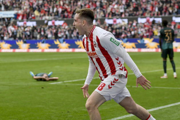 Isak Johannesson Koeln 18 celebrates after scoring the 3 1 goal with Luca Waldschmidt Koeln 7 12 04 2026 ¢ Football ¢ 1 FC Koeln vs SV Werder Bremen, Rheinenergiestadion, Koeln, DFB DFL REGULATIONS PROHIBIT ANY USE OF PHOTOGRAPHS AS IMAGE SEQUENCES AND OR QUASI VIDEO Copyright: xpepphotox xHorstxMauelshagenx pep00321, pep_20260412_hm_334663