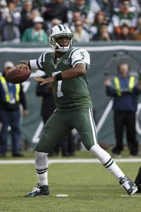 October 26, 2014: New York Jets quarterback Geno Smith (7) in action during the NFL, American Football Herren, USA game between the Buffalo Bills and the New York Jets at MetLife Stadium in East Rutherford, New Jersey. The Bills won 43-23. (Christopher Szagola Cal Media) Copyright: xChrisxSzagolax