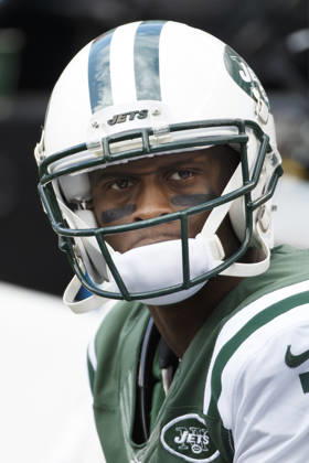 October 26, 2014: New York Jets quarterback Geno Smith (7) looks on during the NFL, American Football Herren, USA game between the Buffalo Bills and the New York Jets at MetLife Stadium in East Rutherford, New Jersey. The Bills won 43-23. (Christopher Szagola Cal Media) Copyright: xChrisxSzagolax