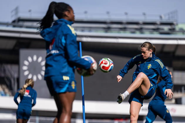 260416 Sofia Reidy of the Swedish women s national football team during a training session on April 16, 2026 in Gothenburg Photo Mathias Bergeld BILDBYRAN code MB MB1364 fotboll football soccer fotball vm kval kval fifa womens world cup qualifier qualifier träning practice training sverige sweden dam bbeng women kvinner Copyright: MATHIASxBERGELD BB260416MB012