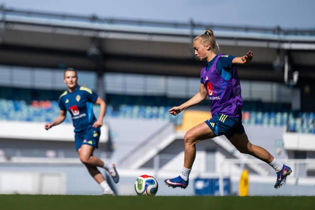 260416 Hanna Bennison of the Swedish women s national football team during a training session on April 16, 2026 in Gothenburg Photo Mathias Bergeld BILDBYRAN code MB MB1364 fotboll football soccer fotball vm kval kval fifa womens world cup qualifier qualifier träning practice training sverige sweden dam bbeng women kvinner  Copyright: MATHIASxBERGELD BB260416MB047