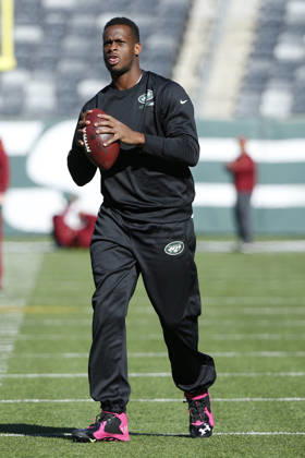 October 18, 2015, New York Jets quarterback Geno Smith (7) in action prior to the NFL, American Football Herren, USA game between the Washington Redskins and the New York Jets at MetLife Stadium in East Rutherford, New Jersey. Christopher Szagola CSM Copyright: xChristopherxSzagolax