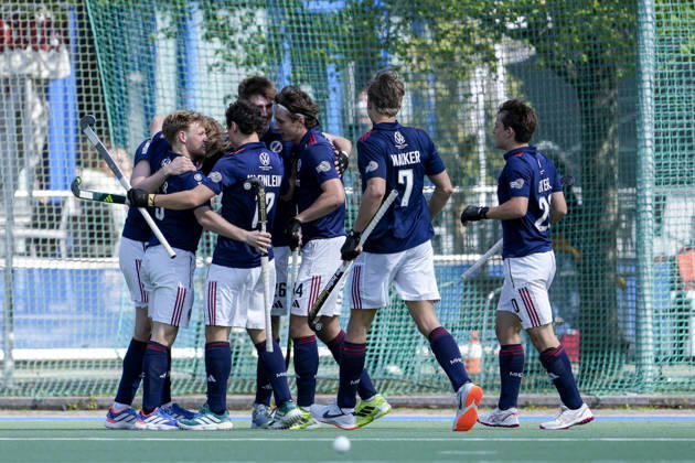 Players of Mannheimer HC MHC , celebrate the goal, celebrate the goal, goal, celebration, cheers about the goal, rejoice, joy, rejoicing, optimistic, positive, game scene, highlight, action, 19 04 2026, Mannheim Germany , Hockey, 1 Bundesliga, Men, Mannheimer HC Der Club an der Alster xozx