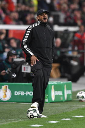 Coach Vincent Kompany FC Bayern Muenchen GER, Bayer 04 Leverkusen vs FC Bayern Muenchen, Football, DFB Pokal Semi-Final, Season 2025 2026, 22 04 2026 DFL REGULATES PROHIBIT ANY USE OF PHOTOGRAPHS AS IMAGE SEQUENCES AND OR QUASI VIDEO GER, Bayer 04 Leverkusen vs FC Bayern Muenchen, Football, DFB Pokal Semi-Final, Season 2025 2026, 22 04 2026 Leverkusen Copyright: xEibner-Pressefoto ThomasxThienelx EP_TTL