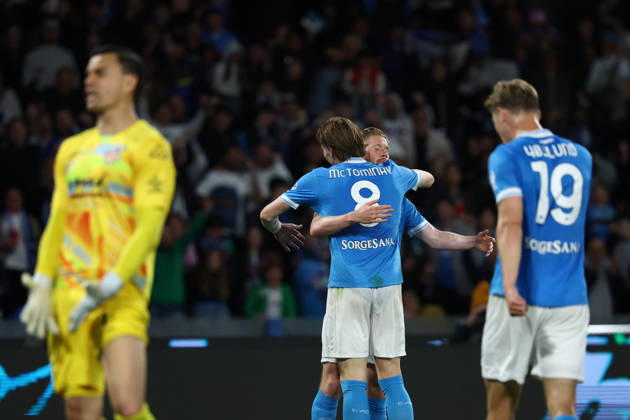 Napoli™s Kevin De Bruyne celebrates after scoring goal 3-0 during the Serie A soccer match between Napoli and Cremonese at the Diego Armando Maradona Stadium in Naples, southern italy - Friday , April 24 , 2026. - Soccer . Copyright: xAlessandroxGarofalo LaPressex