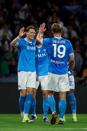 Napoli™s Kevin De Bruyne celebrates after scoring goal 3-0 during the Serie A soccer match between Napoli and Cremonese at the Diego Armando Maradona Stadium in Naples, southern italy - Friday , April 24 , 2026. - Soccer . Copyright: xAlessandroxGarofalo LaPressex