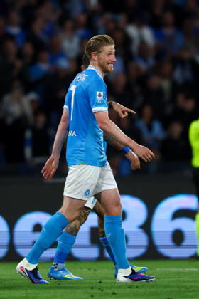 Napoli™s Kevin De Bruyne celebrates after scoring goal 3-0 during the Serie A soccer match between Napoli and Cremonese at the Diego Armando Maradona Stadium in Naples, southern italy - Friday , April 24 , 2026. - Soccer . Copyright: xAlessandroxGarofalo LaPressex