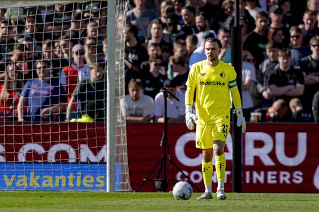 ROTTERDAM SC Feyenoord Rotterdam goalkeeper Timon Wellenreuther during the Dutch Vriendenloterij Eredivisie match between Feyenoord and FC Groningen at Stadion de Kuip on April 25, 2026 in Rotterdam, the Netherlands Photo by DeFodi Images