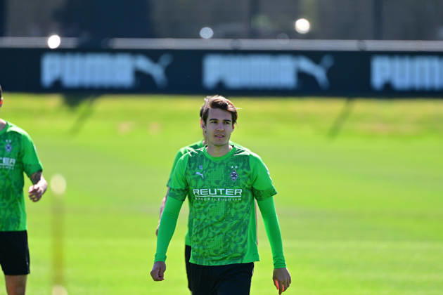 29 04 2026 Moenchengladbach Football, Men, Season 2025 2026, Training Borussia Moenchengladbach Florian Neuhaus Gladbach DFL regulations prohibit any use of photographs as image sequences and or quasi video Borussia Park NRW Germany