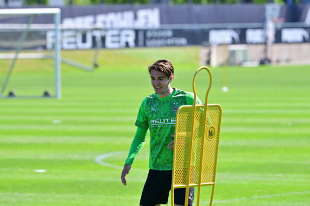 29 04 2026 Moenchengladbach Football, Men, Season 2025 2026, Training Borussia Moenchengladbach Florian Neuhaus Gladbach DFL regulations prohibit any use of photographs as image sequences and or quasi video Borussia Park NRW Germany