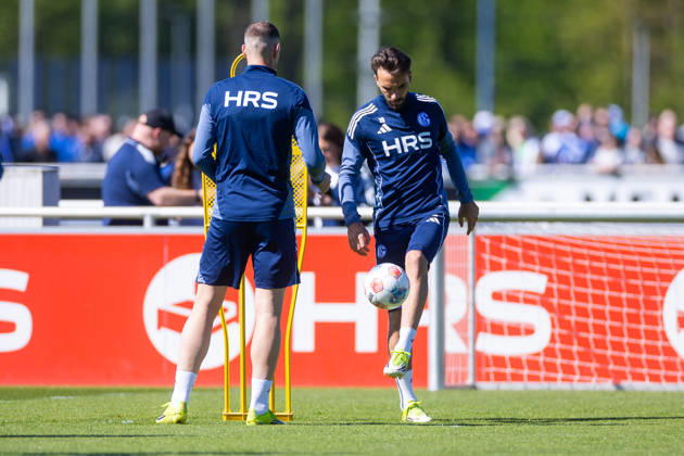 30 04 2026, Football, Training of FC Schalke 04 Kenan Karaman FC Schalke 04 Gelsenkirchen Training ground FC Schalke 04 NRW Germany xRHR PHOTO YYx Copyright: RHR-FOTOx RHR-FOTO YY
