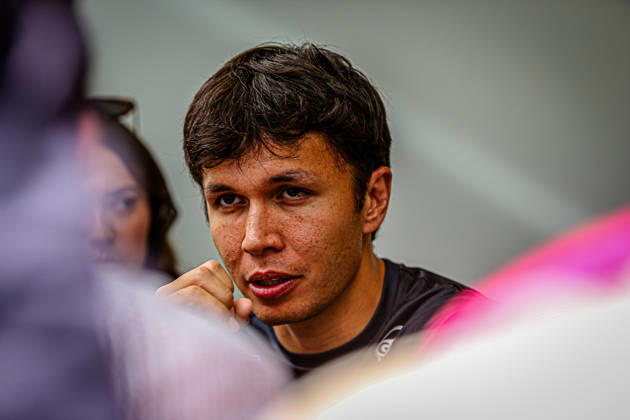 (23) Alexander Albon (THA) - Atlassian Williams F1 Team - Williams FW48 - Mercedes during the Formula 1 Crypto.com Miami Grand Prix 2026 at Miami International Autodrome in Miami Gardens, United States. Round 6 of the 2026 FIA Formula One World Championship, WM, Weltmeisterschaft held May 1-3, 2026. The Miami International Autodrome, located in the grounds of the Hard Rock Stadium, hosts the sixth round featuring the Sprint format. This event weekend features the F1 Sprint format, with a Sprint Shootout and Sprint Race in addition to the standard qualifying session and Grand Prix. Copyright: xAlessioxDexMarcox xAvens-images.com AvensImages IPAxSportx xipa-agency.netx xx IPA_74346042 IPA_Agency_IPA74346042