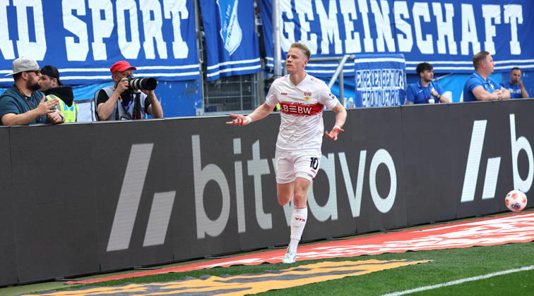 Sinsheim , Soccer Bundesliga TSG 1899 Hoffenheim vs VfB Stuttgart , Scorer Chris Führich VfB celebrates his goal for 1 1