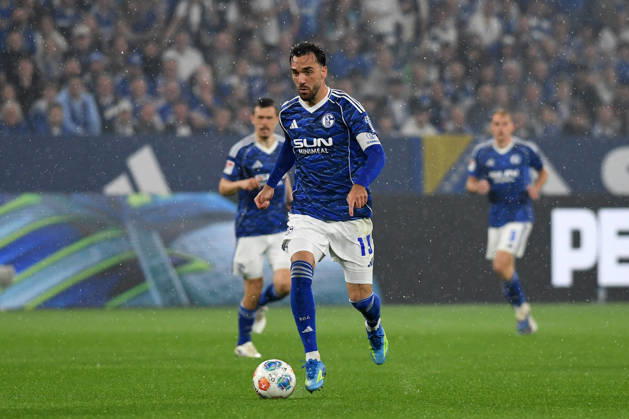 Kenan Karaman FC Schalke 04 in action, on the ball, single action during the 2 Bundesliga match between FC Schalke 04 and Fortuna Düsseldorf, Veltins Arena on May 02, 2026 in Gelsenkirchen, Germany Photo by Ralf Treese DeFodi Images Kenan Karaman FC Schalke 04 controls the ball during the 2 Bundesliga match between FC Schalke 04 and Fortuna Düsseldorf at Veltins Arena on May 2, 2026 in Gelsenkirchen, Germany Photo by Ralf Treese DeFodi Images DFL regulations prohibit any use of photographs as image sequences and or quasi video Photo by Ralf Treese DeFodi Images