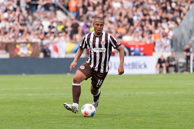 Joel Chima Fujita FC St Pauli, 16 on the dribble, GER, FC St Pauli vs 1 FSV Mainz 05, Football, Bundesliga, Matchday 32, Season 2025 2026, 03 05 2026 DFL REGULATIONS PROHIBIT ANY USE OF PHOTOGRAPHS AS IMAGE SEQUENCES AND OR QUASI VIDEO GER, FC St Pauli vs 1 FSV Mainz 05, Football, Bundesliga, Matchday 32, Season 2025 2026, 03 05 2026 Hamburg Copyright: xEibner-Pressefoto MaxxVincenx EP_MVN