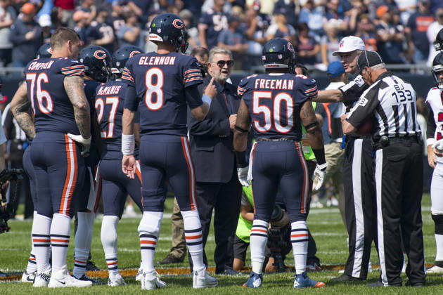September 10, 2017: Chicago, Illinois, U.S. - Former Chicago Bears Head Coach Mike Ditka (center) during the coin flip before the NFL, American Football Herren, USA Game between the Atlanta Falcons and Chicago Bears at Soldier Field in Chicago, IL. Copyright: xMikexWulfx