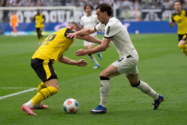 Joe Scally 29 Borussia Moenchengladbach in duel, action, with Daniel Svensson 24 Borussia Dortmund , Borussia Moenchengladbach vs Borussia Dortmund, Football, 1 Bundesliga, 32 Matchday, 2025 2026, 03 05 2026 DFB regulations prohibit any use of photographs as image sequences and or quasi video Moenchengladbach Nordrhein Westfalen Germany Copyright: xkolbert-press MarkusxVerwimpx