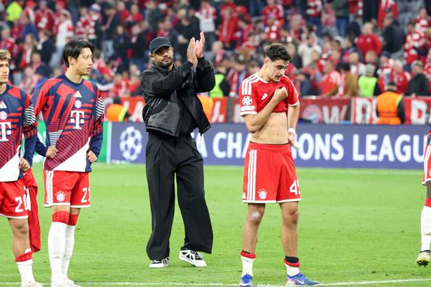 disappointment for head coach Vincent Kompany FC Bayern Muenchen , FC Bayern Muenchen vs Paris Saint Germain, Football, UEFA, Champions League, semi-final, second leg, 06 05 2026 Muenchen Bayern Germany Copyright: xkolbert-press ChristianxKolbertx